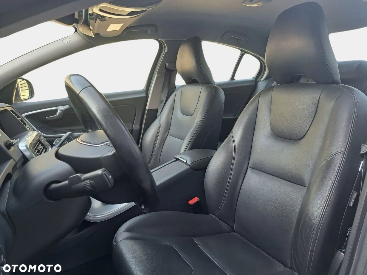 Volvo S60 D3 Drive-E Summum - 10