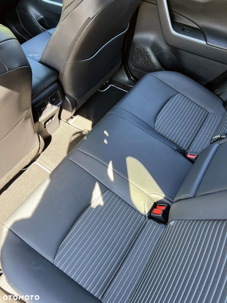 Toyota RAV4 - 15