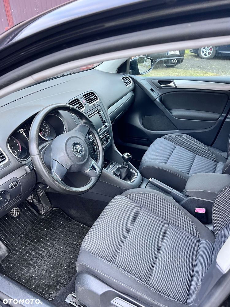 Volkswagen Golf - 14