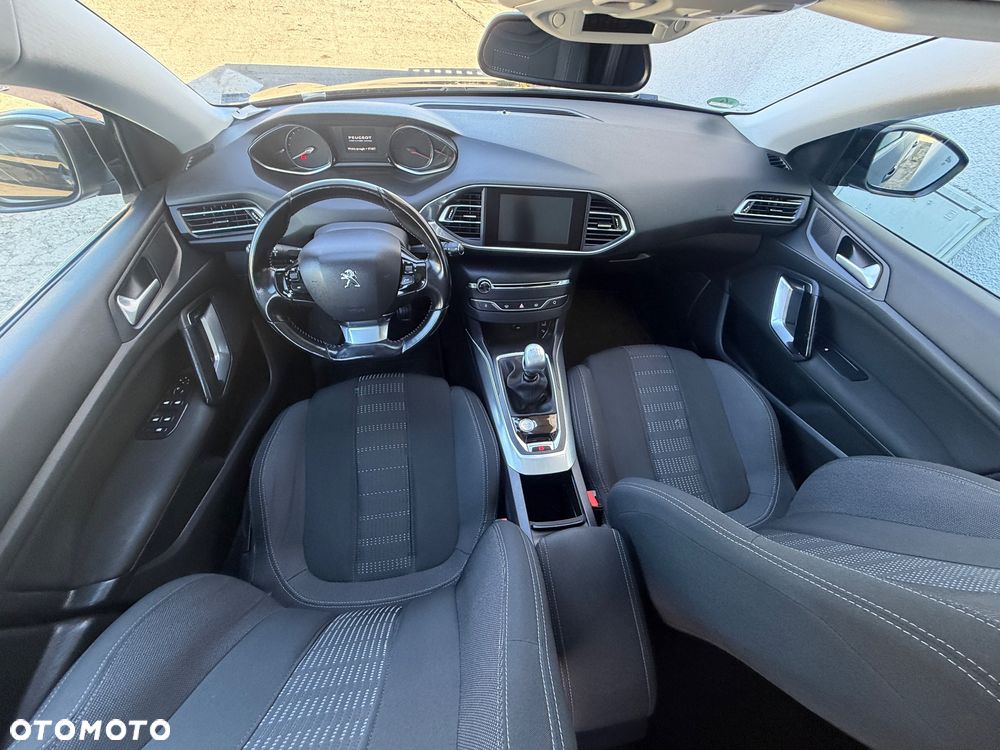 Peugeot 308 1.6 BlueHDi Business Line S&S - 16