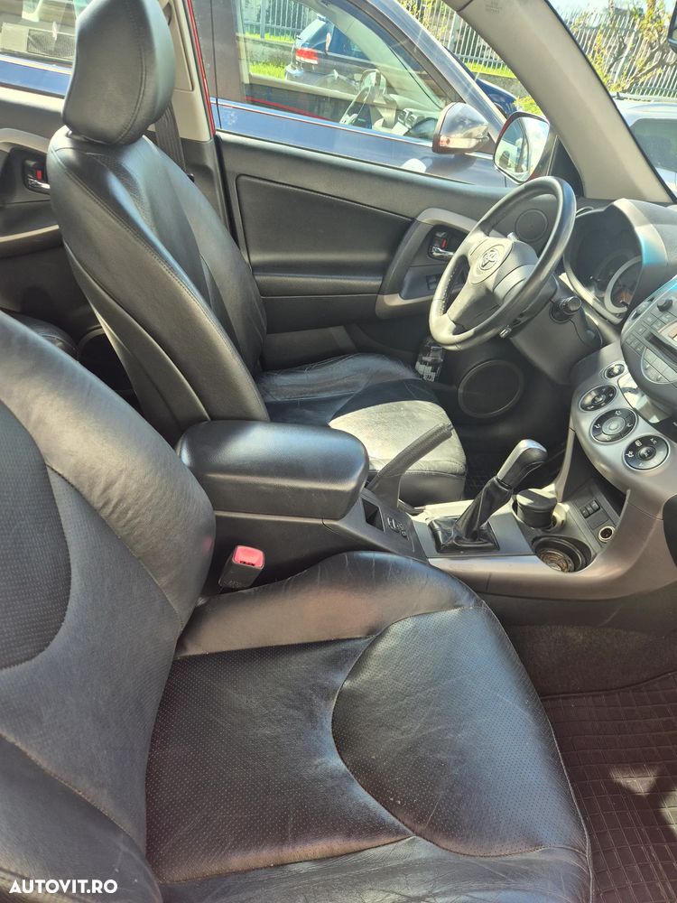 Toyota RAV4 2.0 Executive - 12