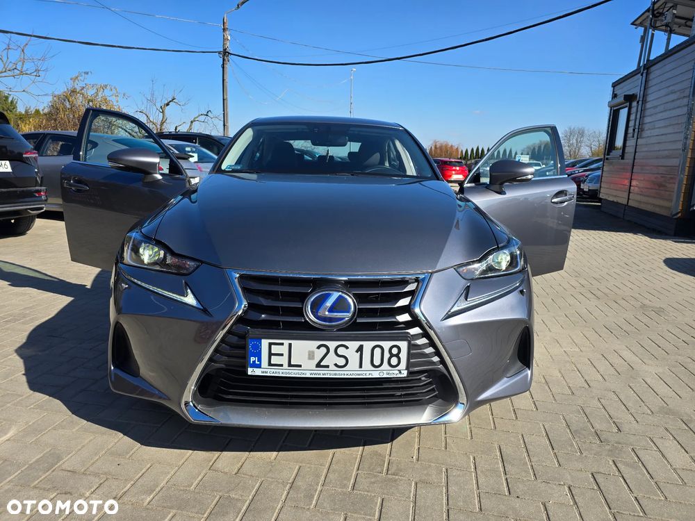 Lexus IS - 22