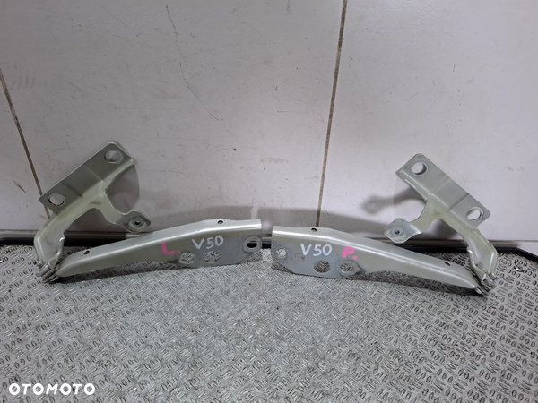 Zawiasy maski komplet Volvo V50 2008 rok kolor 426-26 nr 3075357 30753598