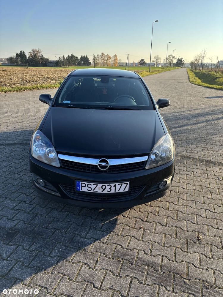 Opel Astra GTC 1.9 CDTI DPF Cosmo - 3