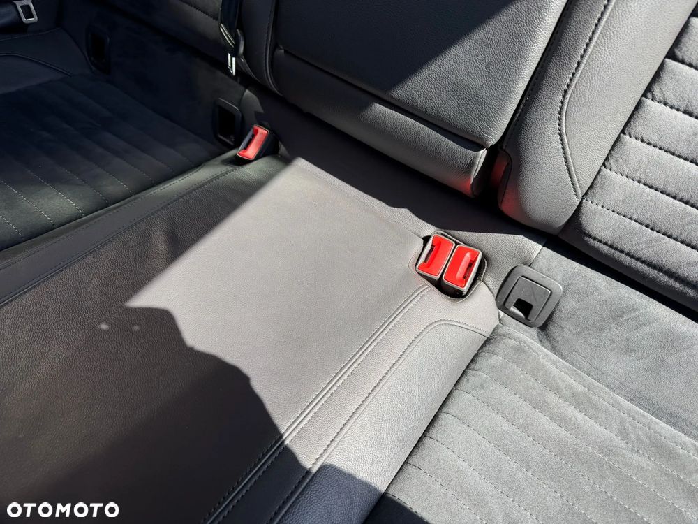 Volkswagen Passat 2.0 TSI BMT Highline DSG - 32