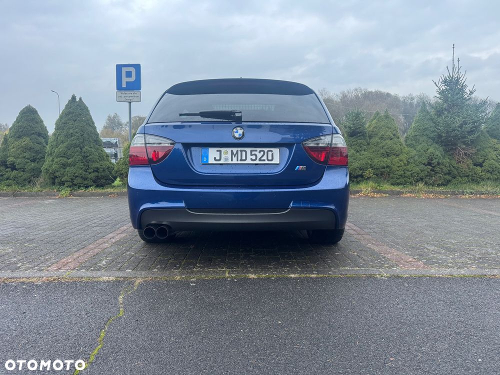 BMW Seria 3 320d DPF Touring - 25