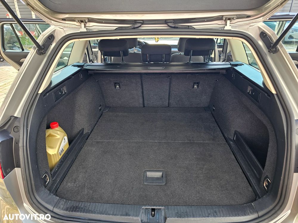 Volkswagen Passat Variant 1.6 TDI (BlueMotion Technology) Trendline - 9