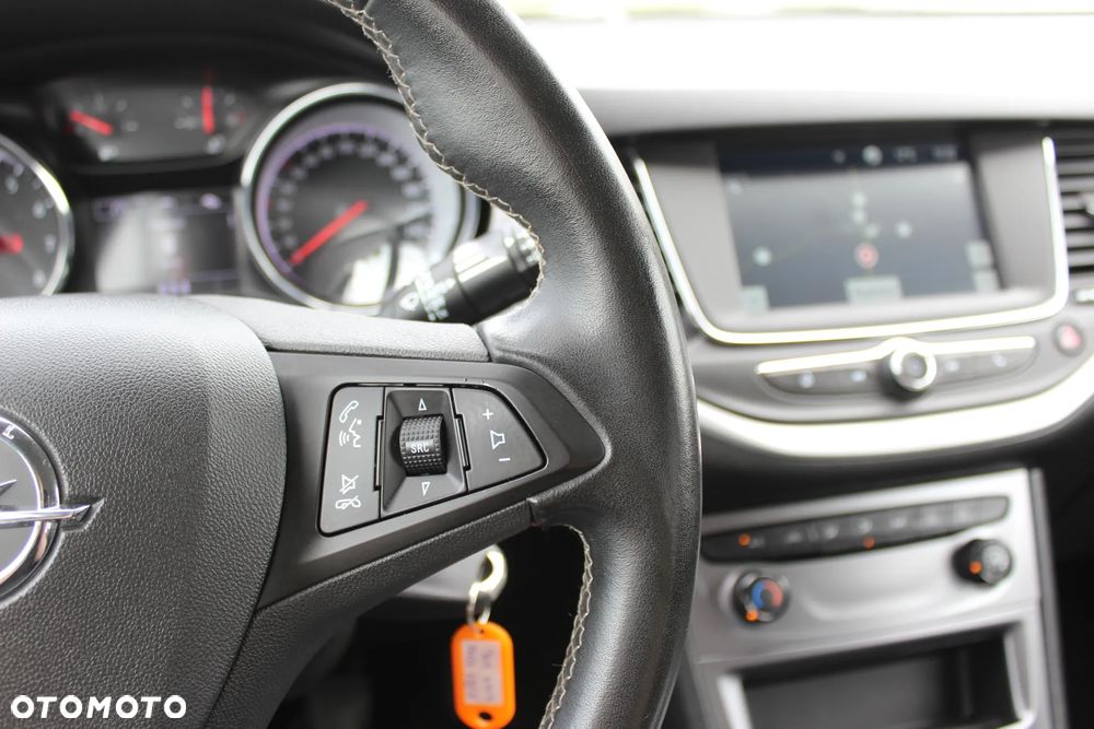 Opel Astra 1.4 Turbo Edition - 28