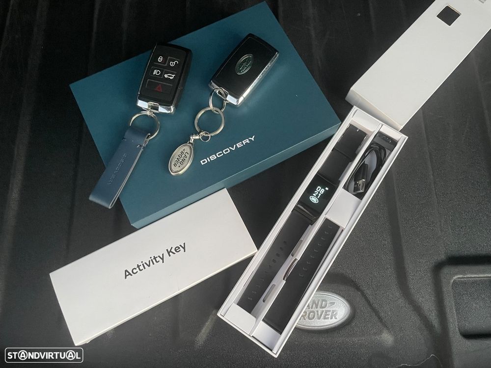 Land Rover Discovery Sport P300e R-Dynamic HSE - 15