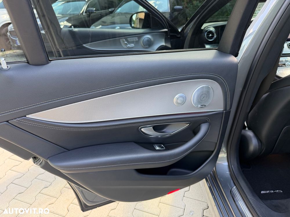 Mercedes-Benz E 220 d 4Matic 9G-TRONIC AMG Line - 9