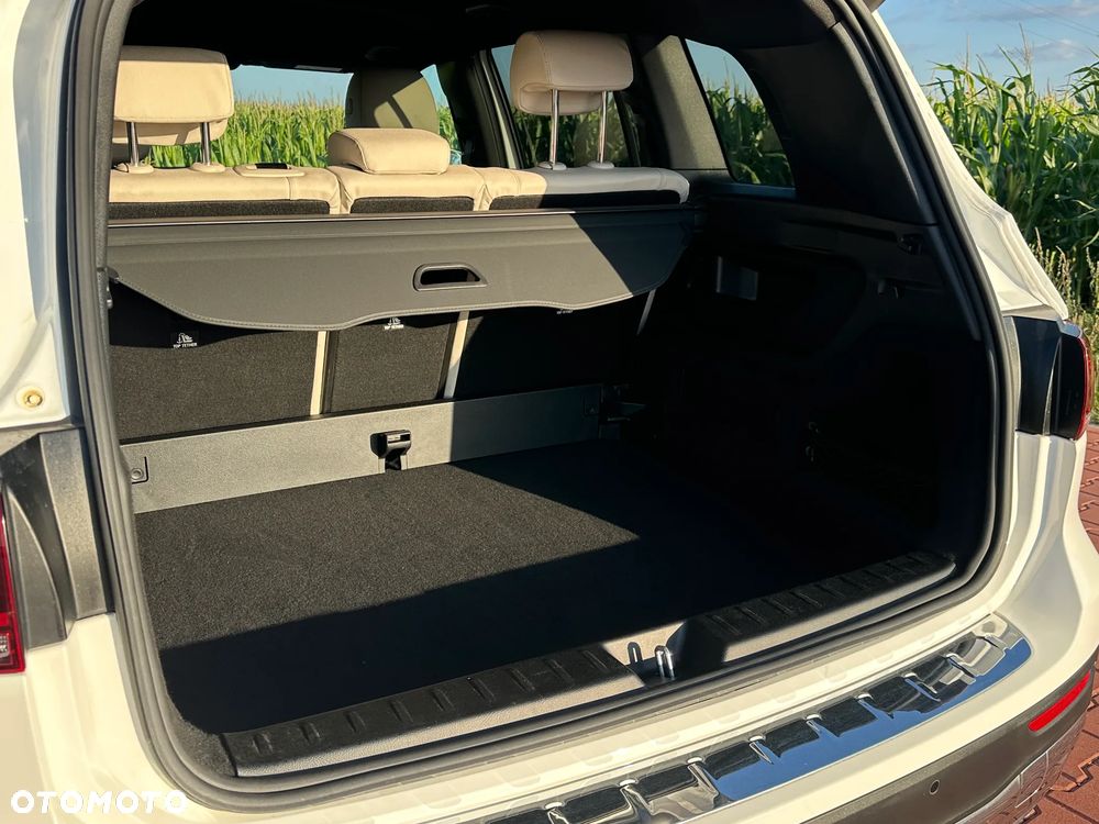 Mercedes-Benz GLB 250 Progressive 8G-DCT - 21