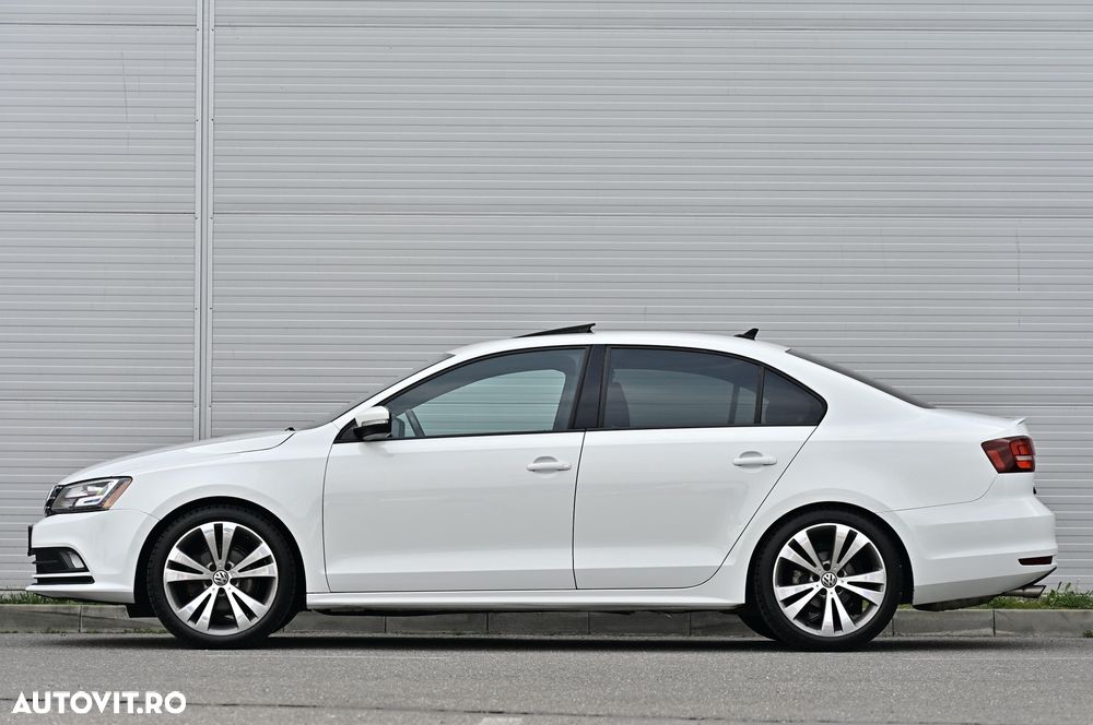 Volkswagen Jetta - 16