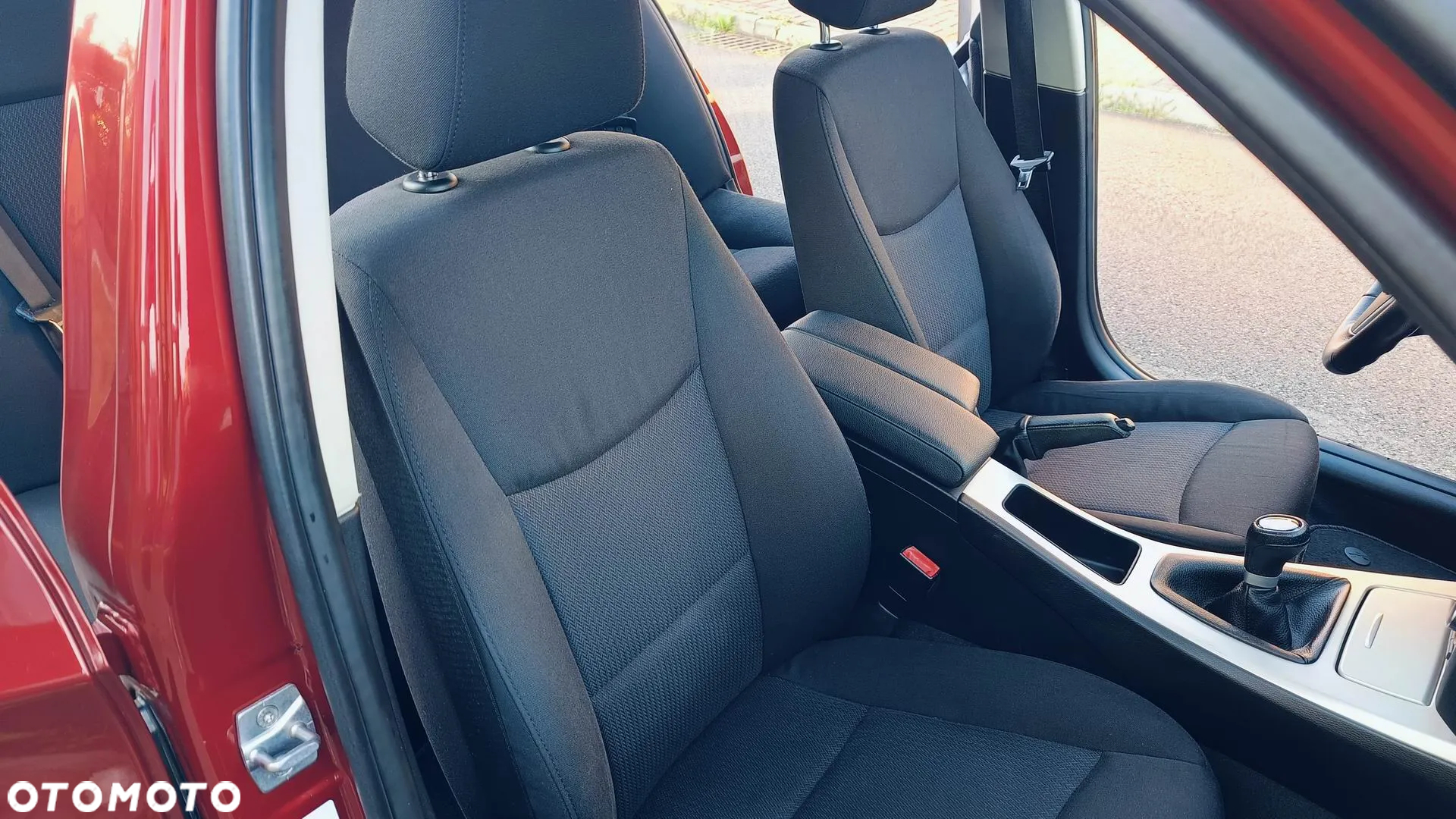 BMW Seria 3 318i Touring - 21