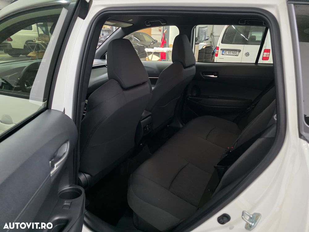 Toyota Corolla Cross 1.8I 2WD Dynamic - 18