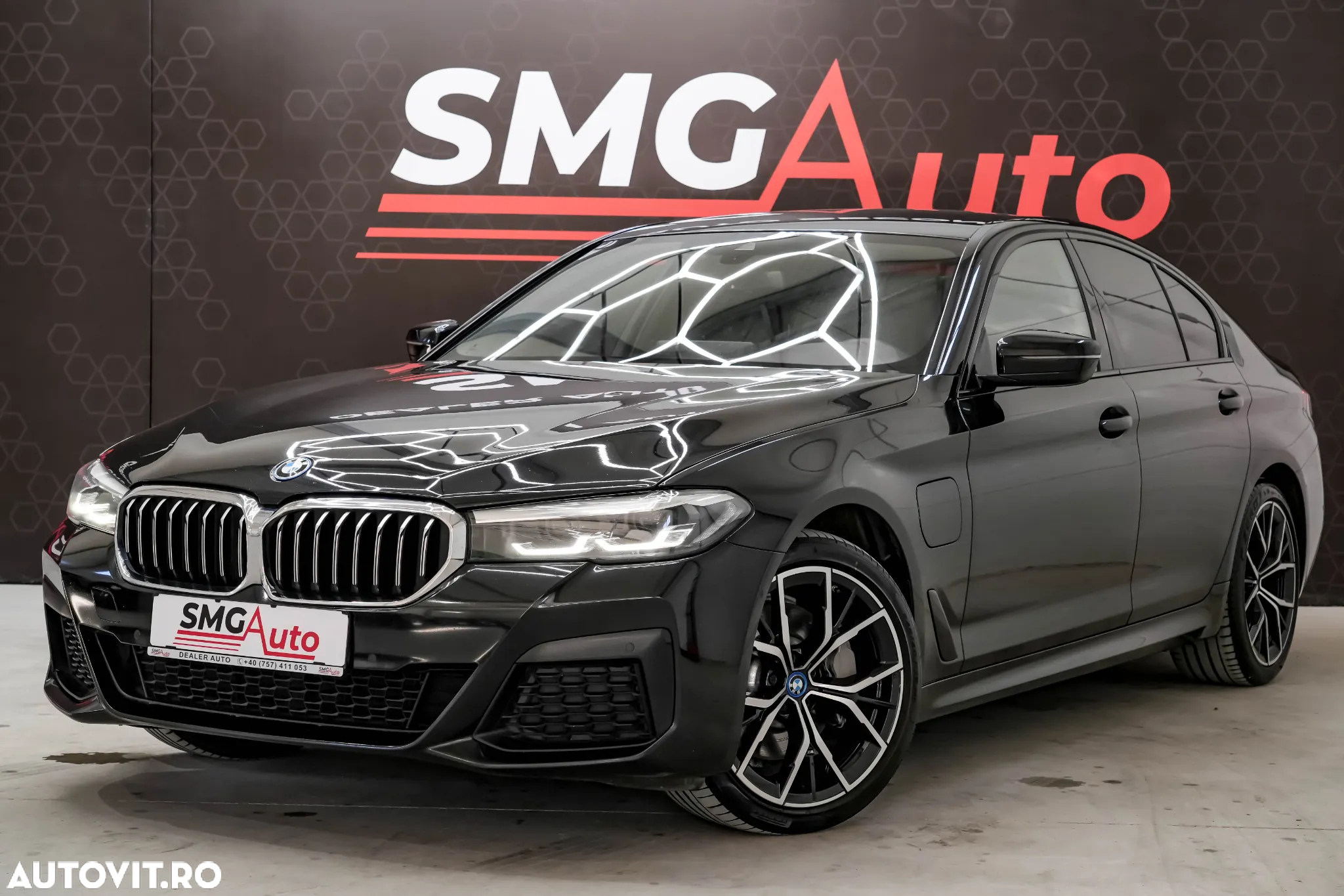 BMW Seria 5 520i Aut. M Sport Edition - 2