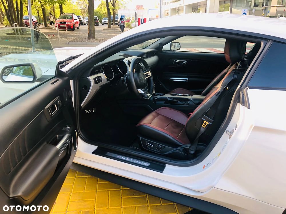 Ford Mustang 5.0 V8 GT - 16