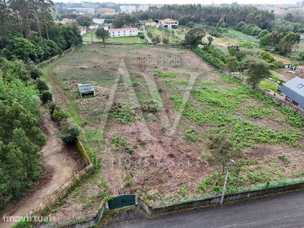 Excelente Terreno, Arcozelo, Vila Nova de Gaia , com 11.408 m2 - Grande imagem: 4/14