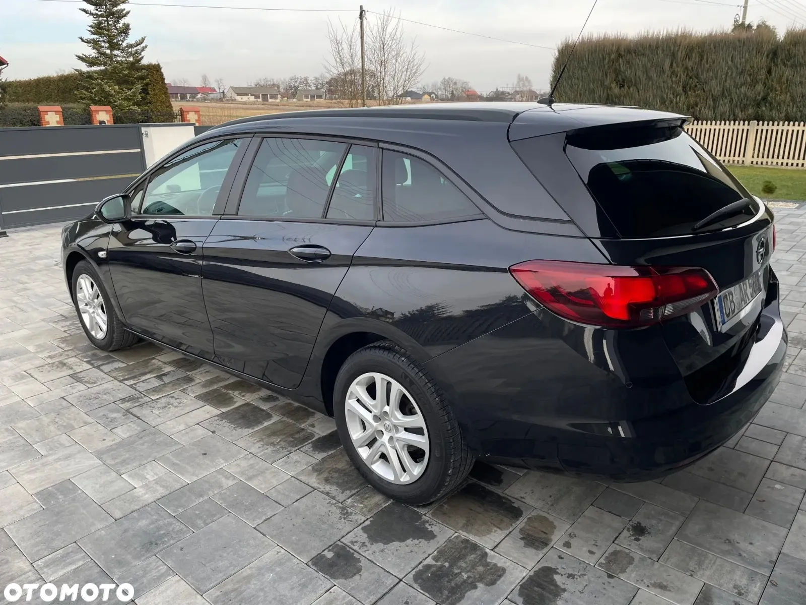 Opel Astra 1.4 Turbo 120 Jahre - 3