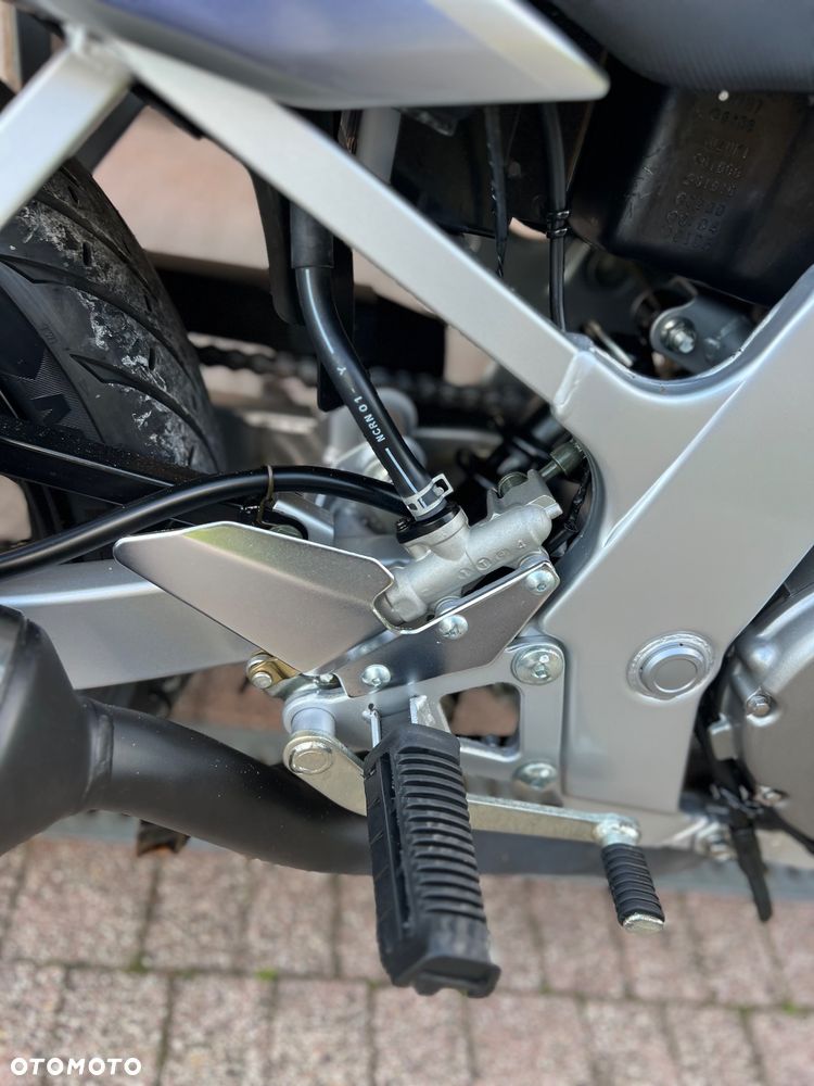 Suzuki GS - 14
