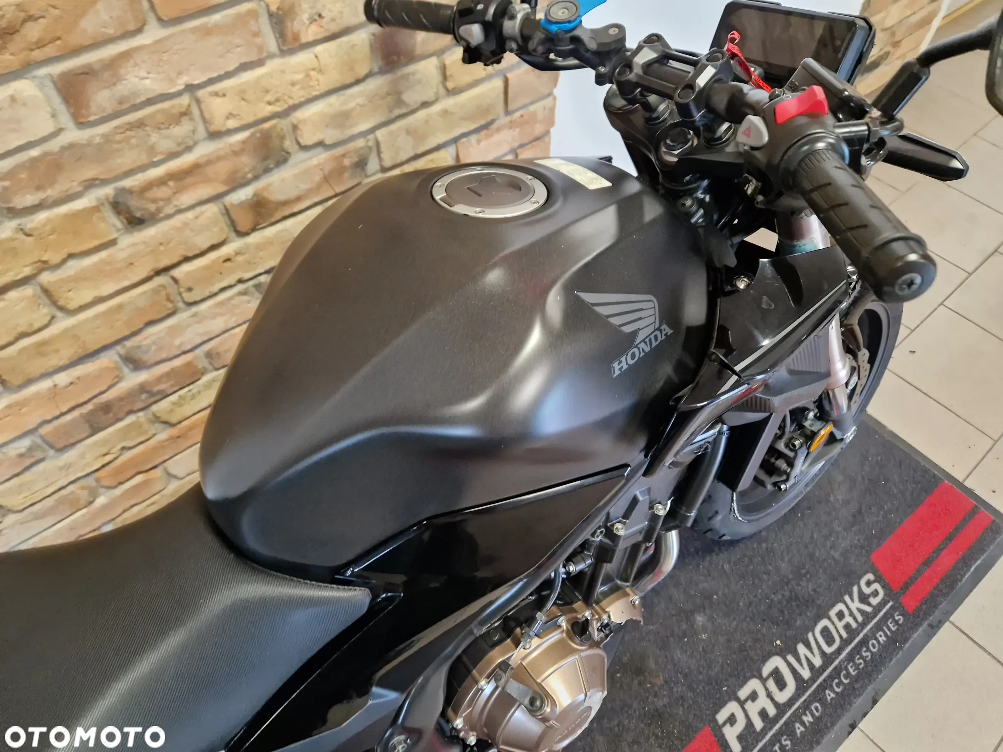 Honda CB - 24
