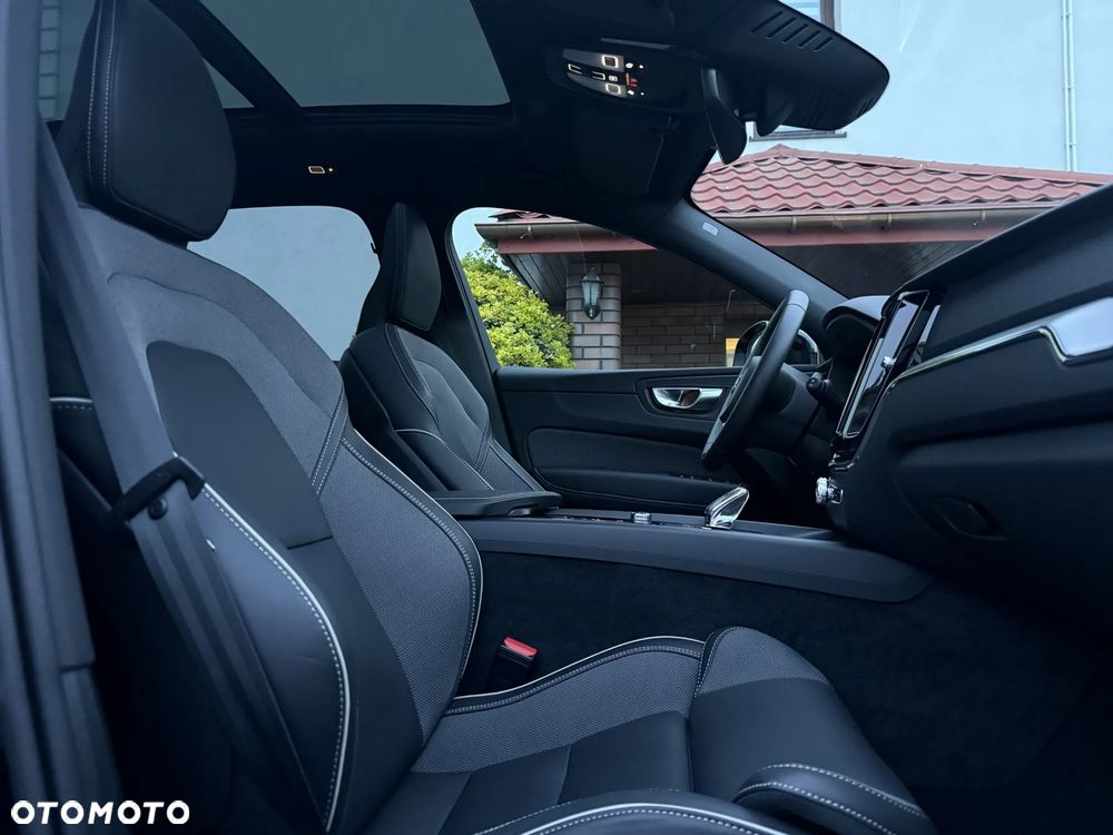 Volvo XC 60 B5 B AWD Geartronic RDesign - 10