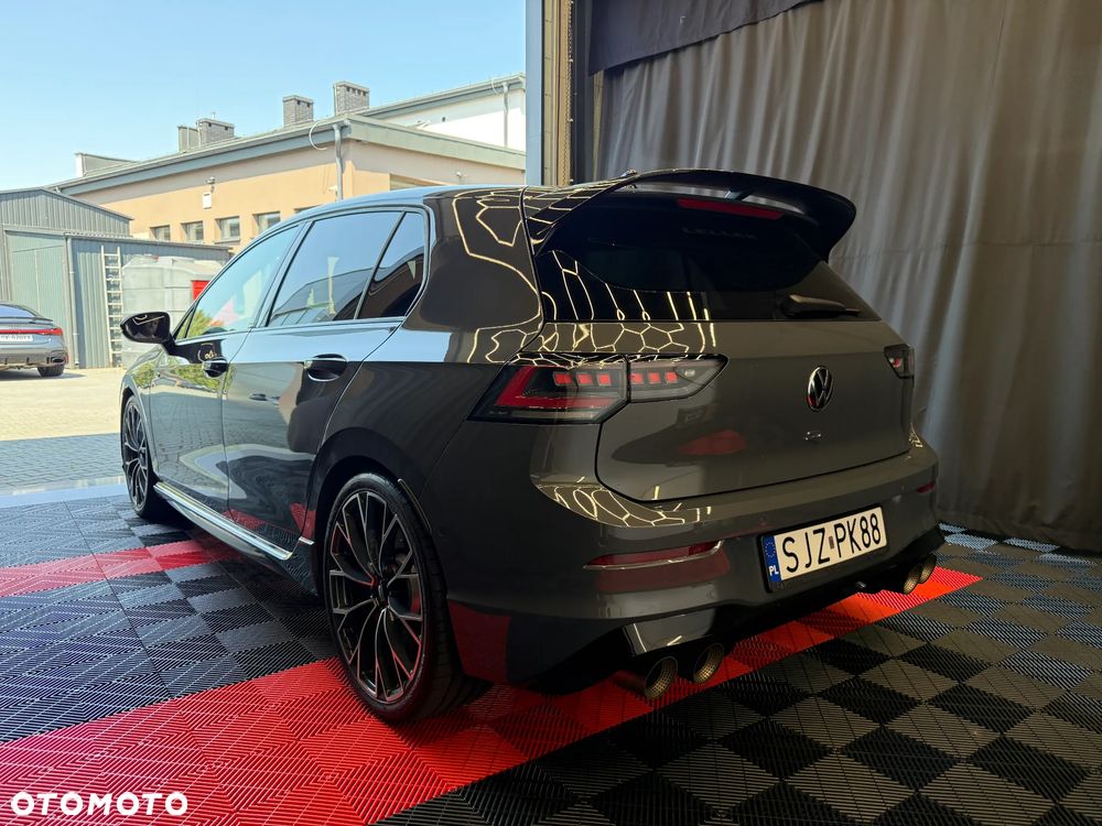 Volkswagen Golf 2.0 TSI 4Motion R DSG - 3