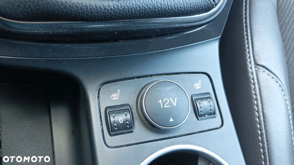 Ford Kuga 2.0 TDCi 4WD Titanium Plus - 26