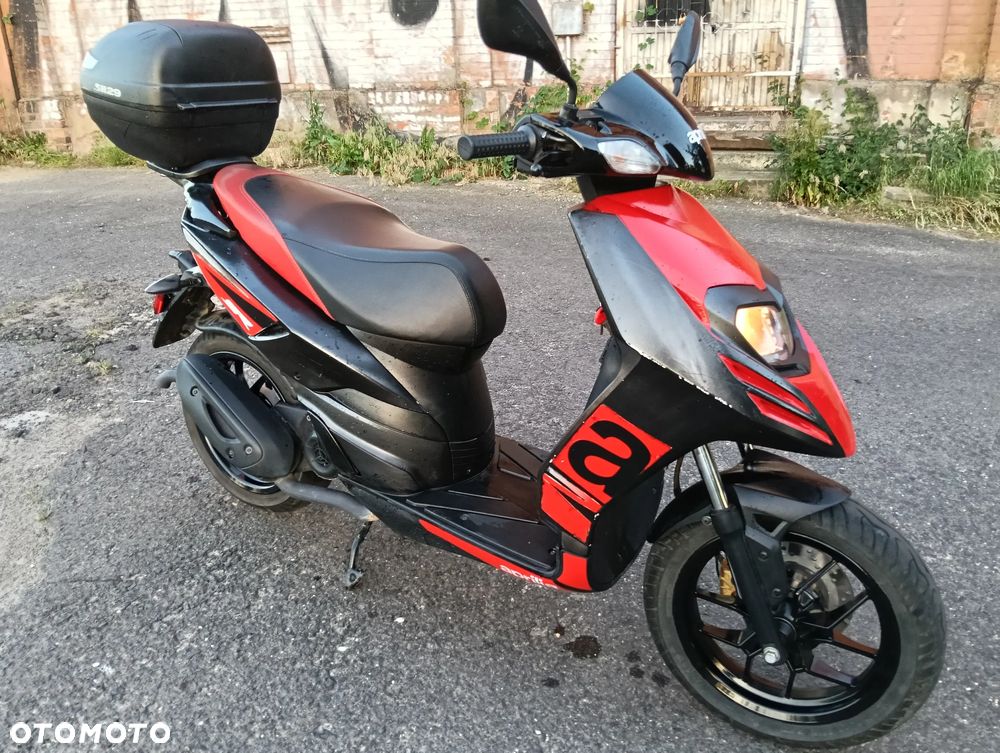 Aprilia SR - 1