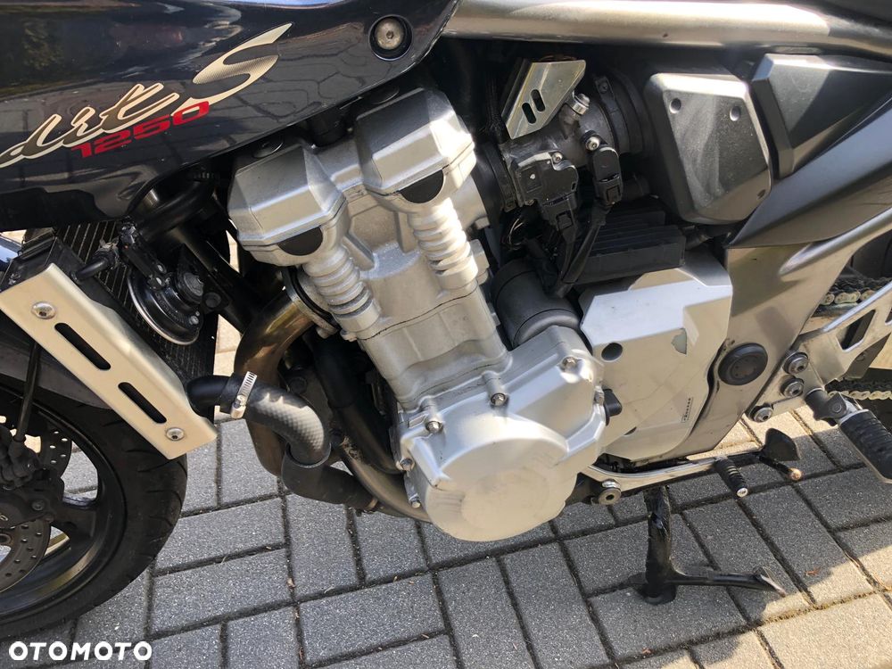 Suzuki Bandit - 4