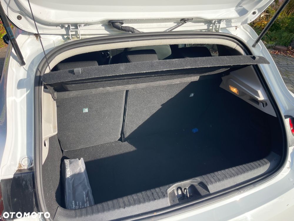 Renault Clio - 12