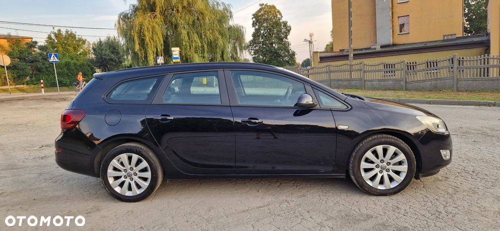 Opel Astra IV 1.7 CDTI Cosmo - 3