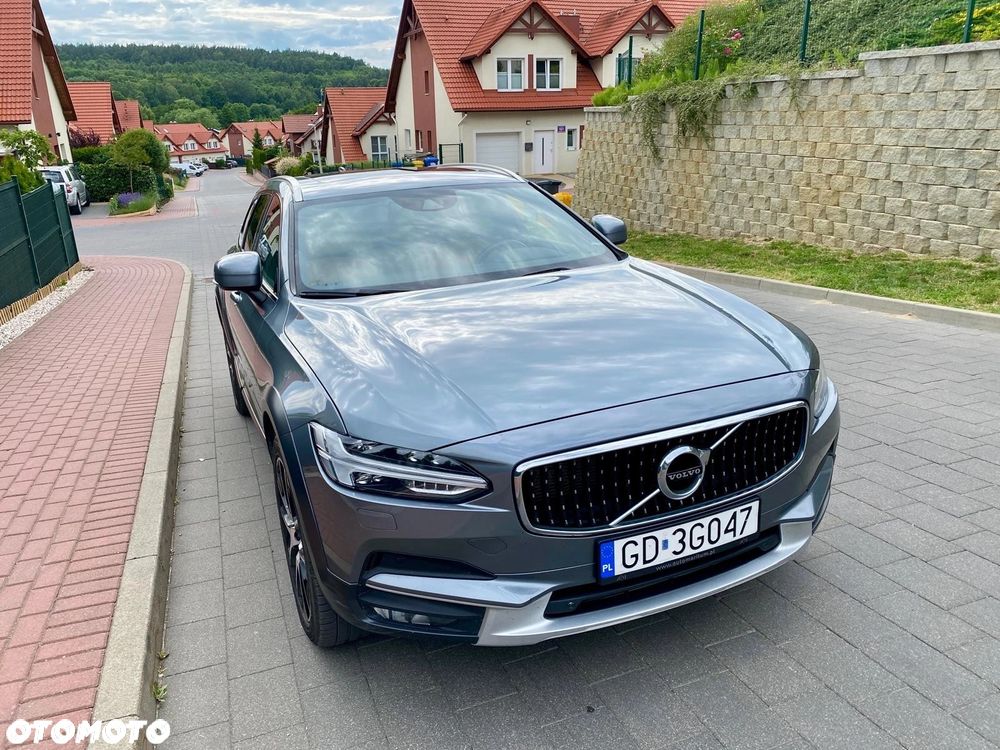 Volvo V90 Cross Country T5 AWD Pro - 4