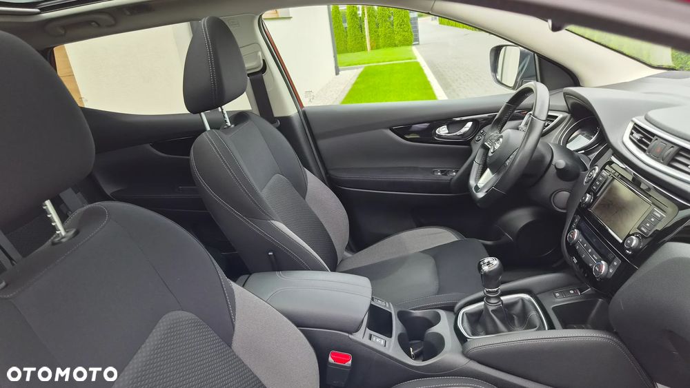 Nissan Qashqai 1.3 DIG-T N-WAY - 15