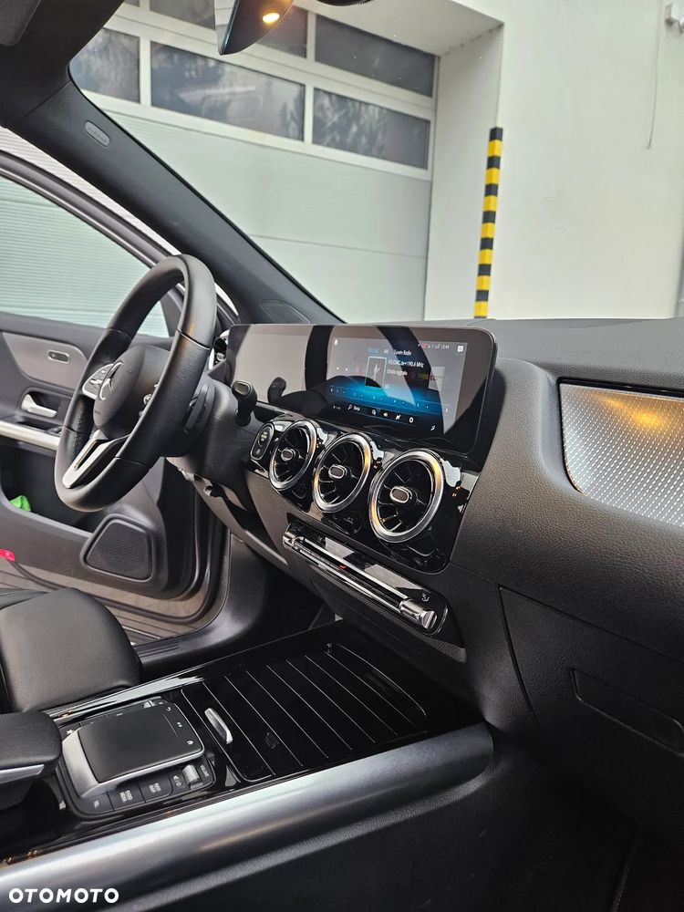 Mercedes-Benz GLA 200 Progressive - 4