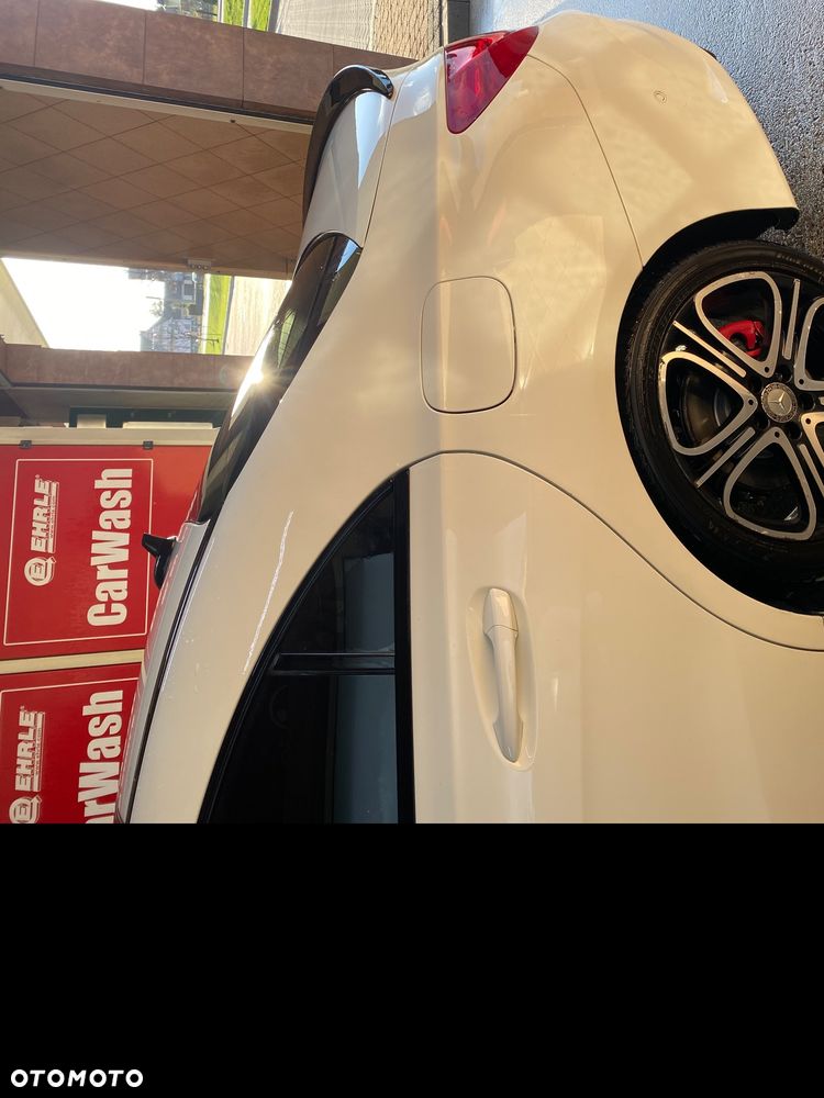 Mercedes-Benz CLA 250 4-Matic Sport - 12