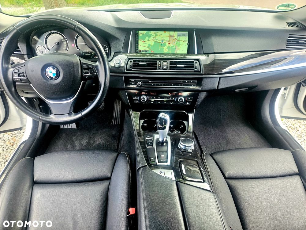 BMW Seria 5 520d Luxury Line - 21