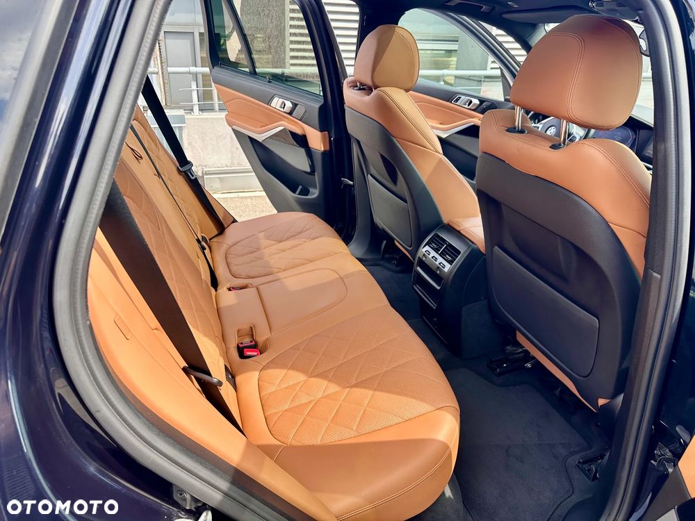 BMW X5 xDrive40i mHEV - 14