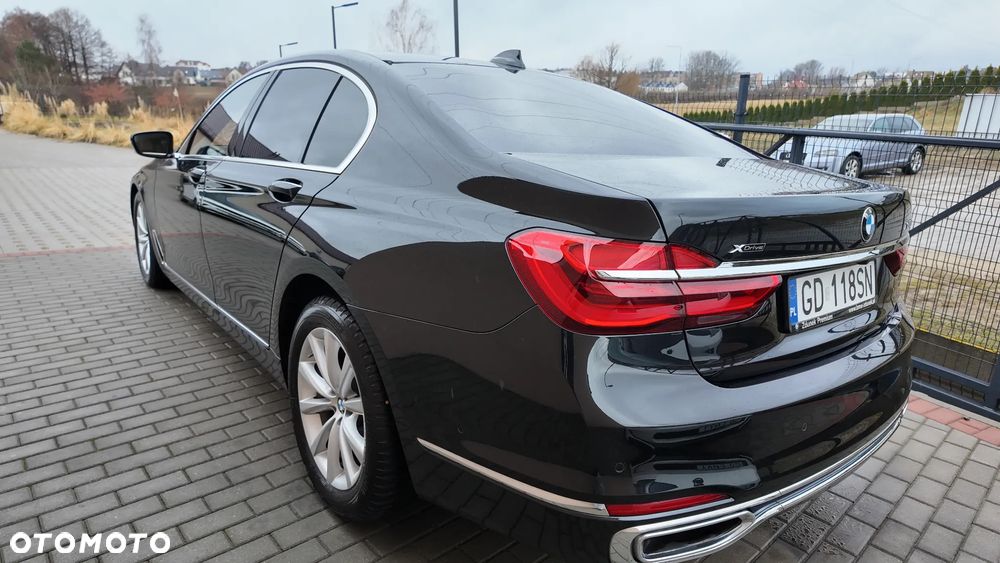 BMW Seria 7 730d xDrive - 17