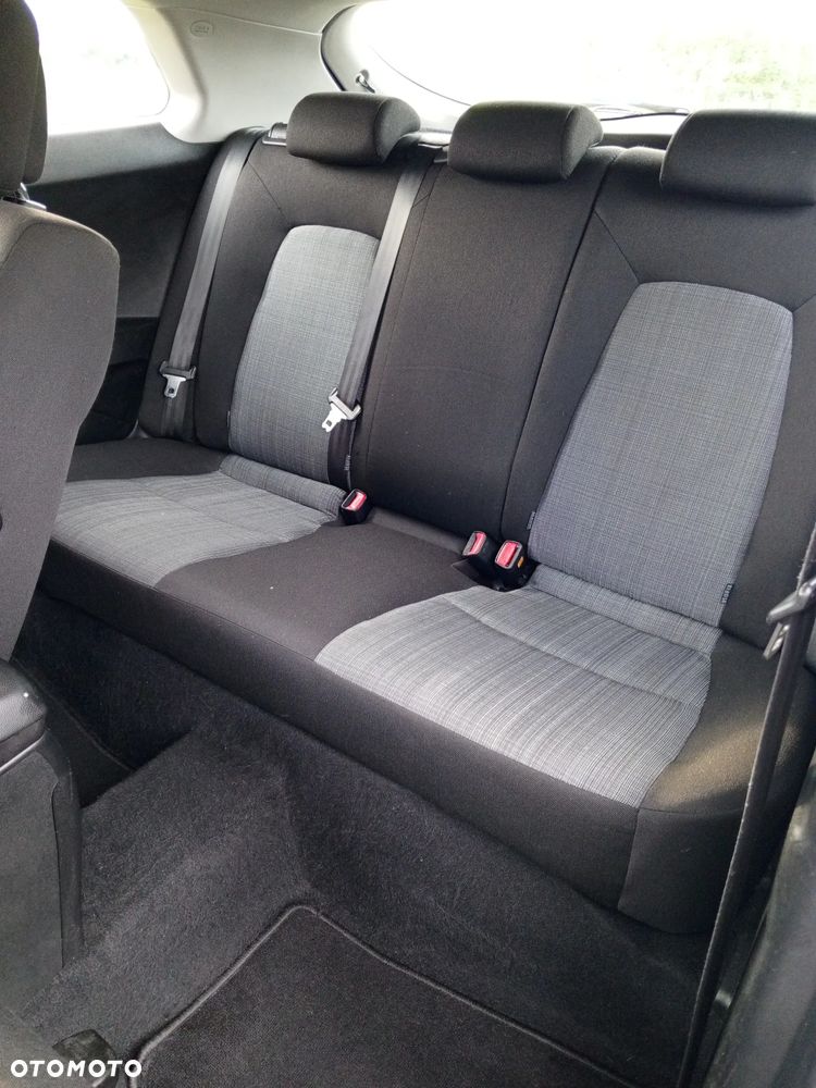 Kia Ceed 1.4 CVVT Attract - 8