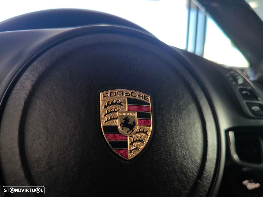 Porsche Cayenne - 22