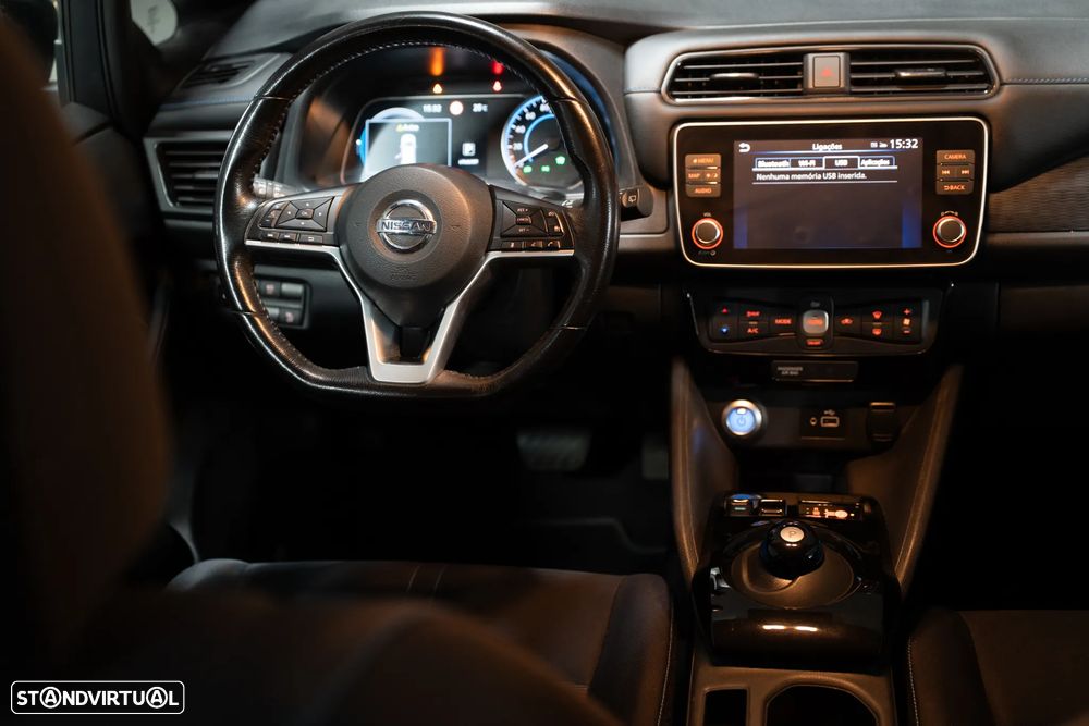 Nissan Leaf Acenta Access - 37