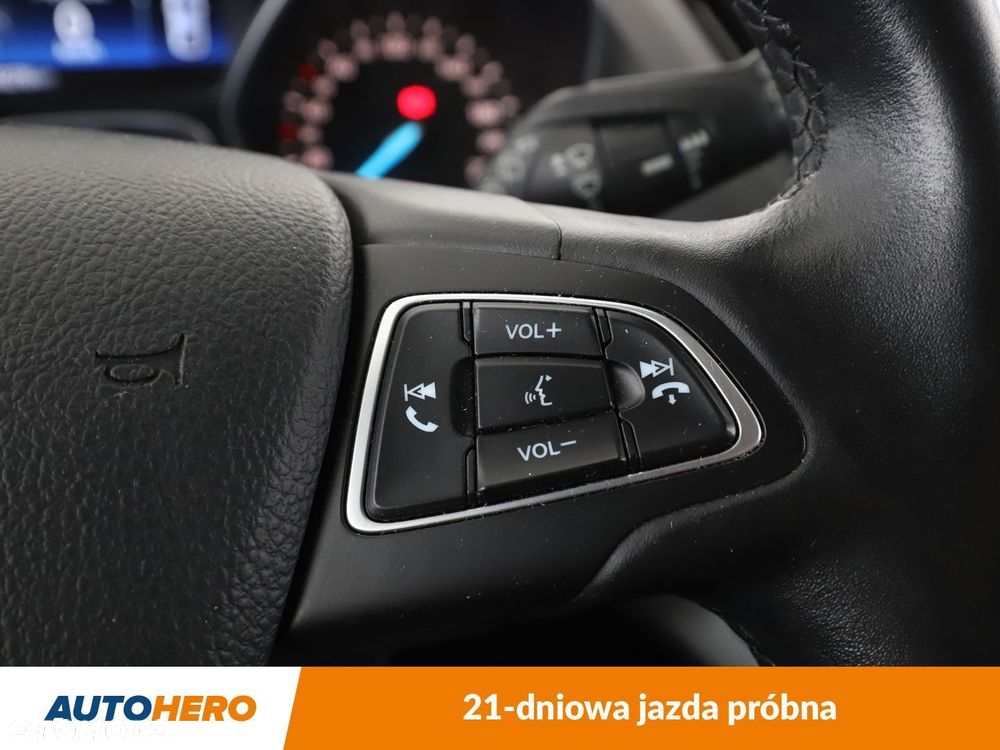 Ford Kuga - 29