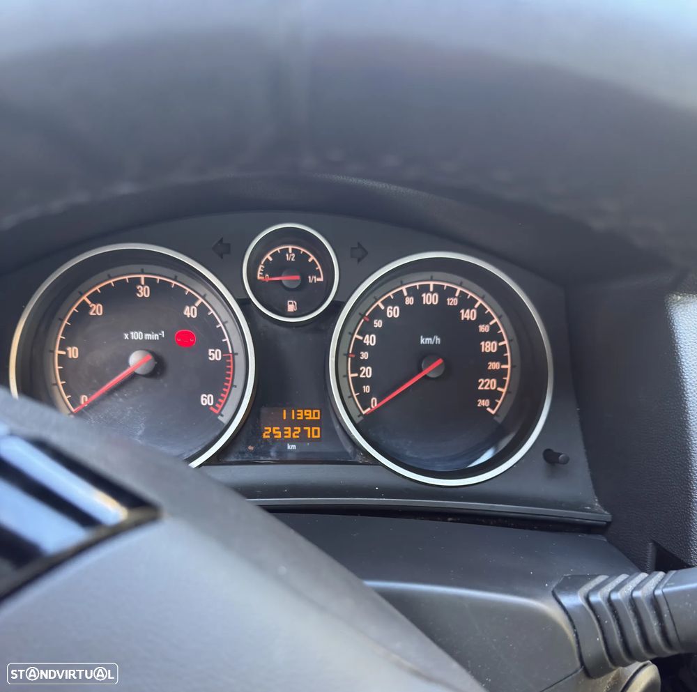 Opel Astra 1.7 CDTI Cosmo - 8