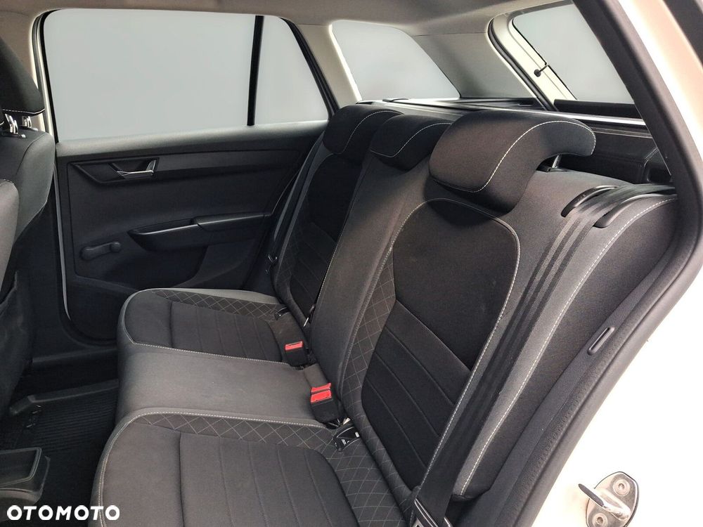 Skoda Fabia 1.0 TSI Ambition - 17