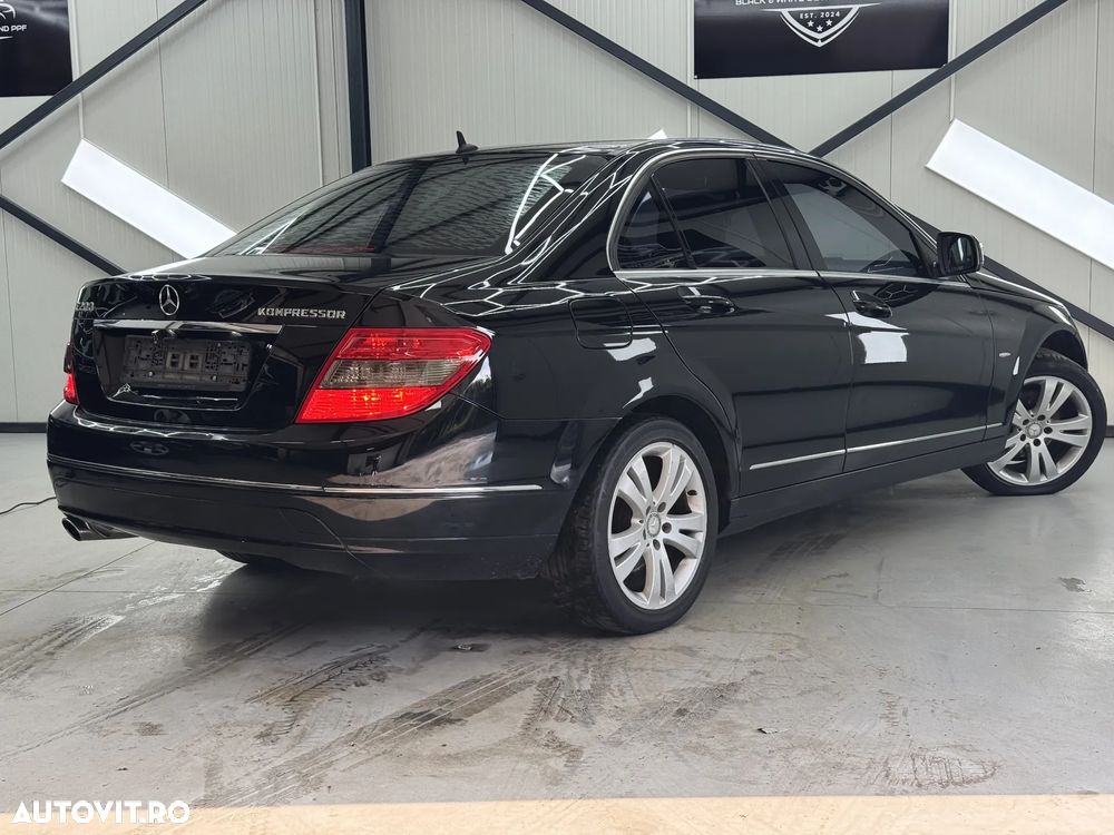 Mercedes-Benz C 200 (BlueEFFICIENCY) Avantgarde - 8