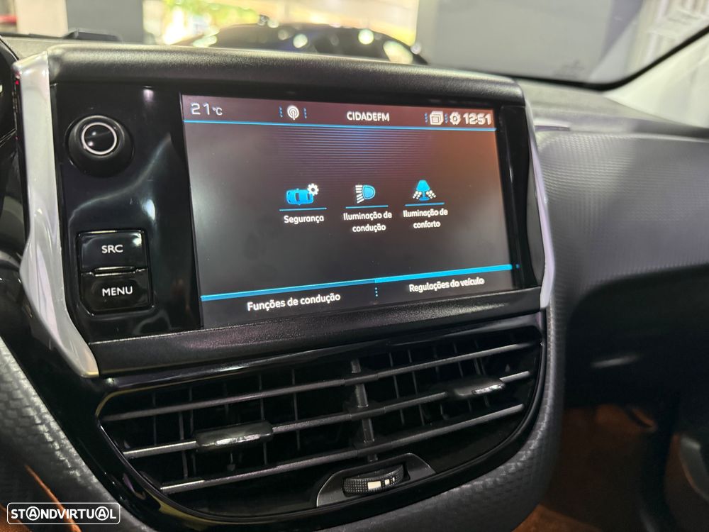 Peugeot 208 PureTech 82 Start & Stop Allure - 24