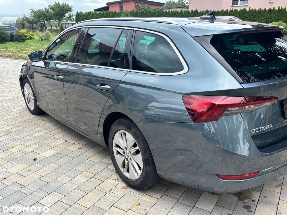 Skoda Octavia 2.0 TDI Exclusive - 8