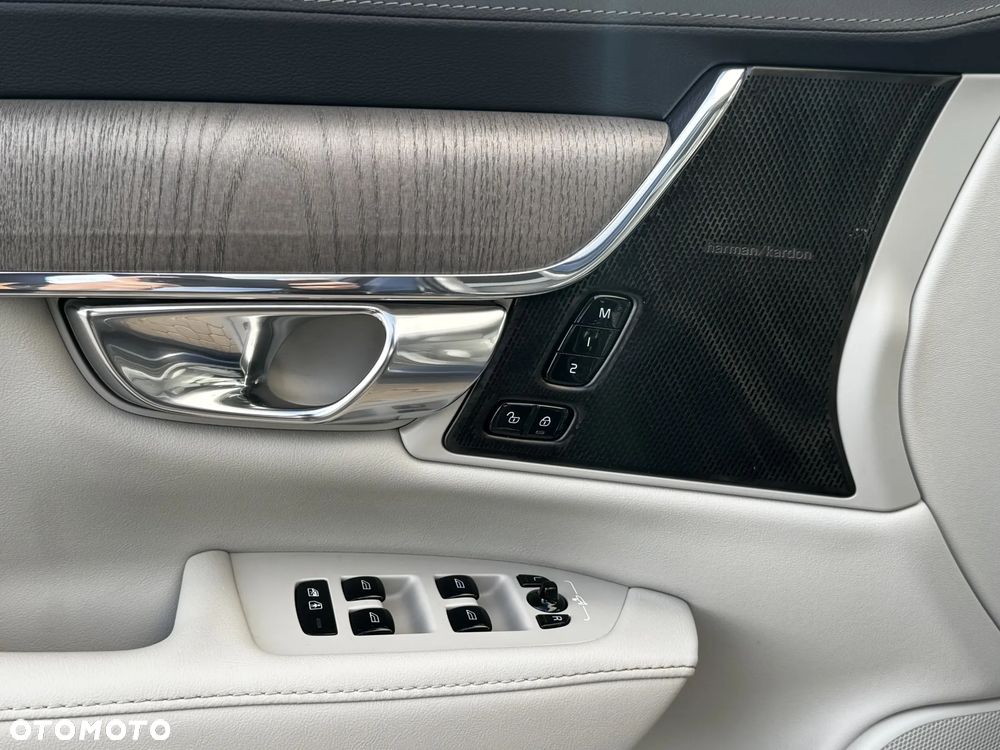 Volvo S90 B5 D AWD Ultimate Bright - 32