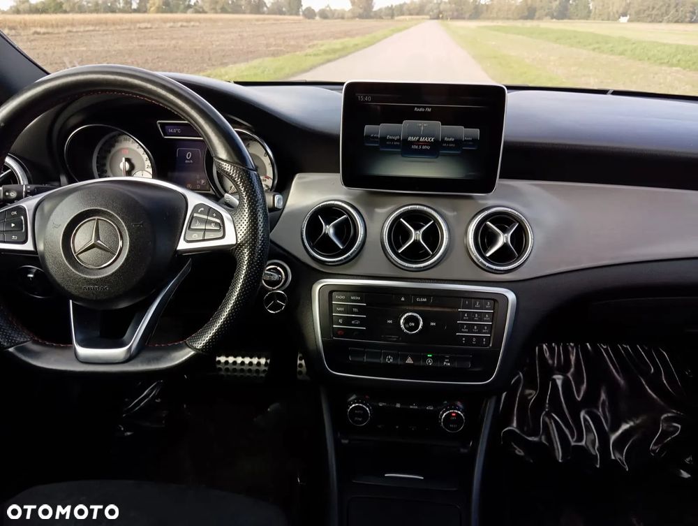 Mercedes-Benz CLA ver-180-d-shooting-brake-7g--dct - 9