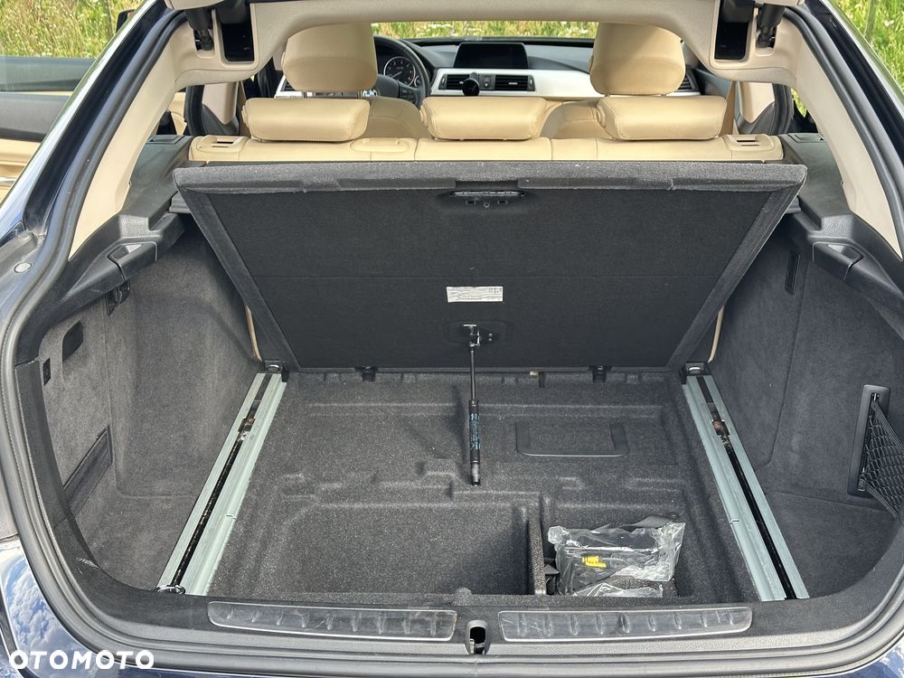 BMW Seria 3 318d Advantage - 25